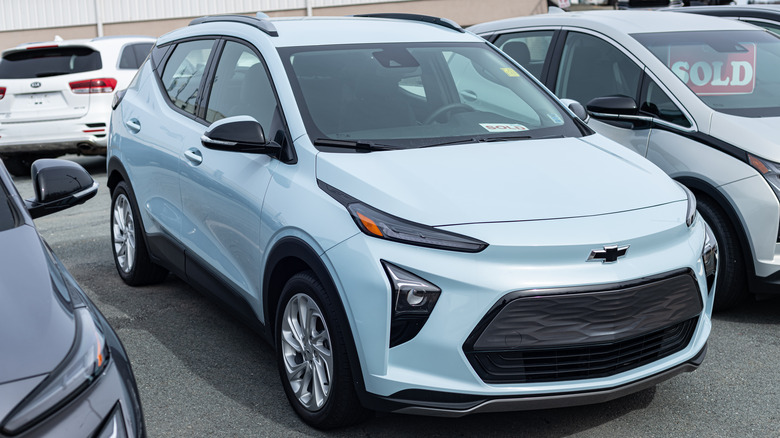 white chevy bolt