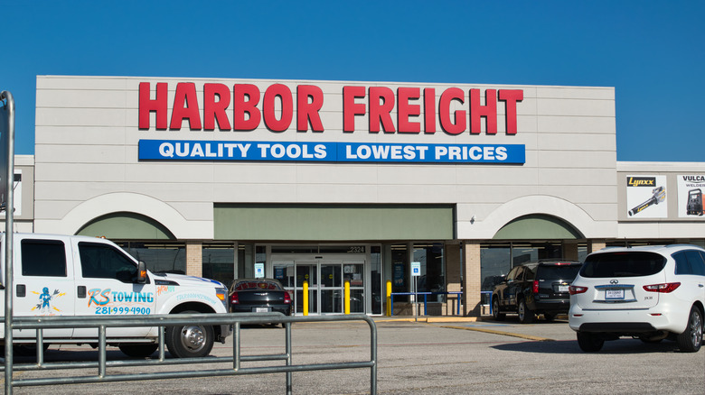 harbor freight tools storefront