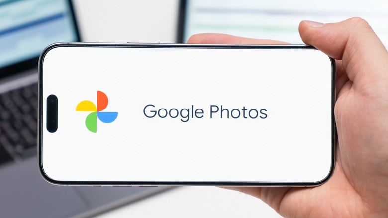 Google Photos logo on iPhone