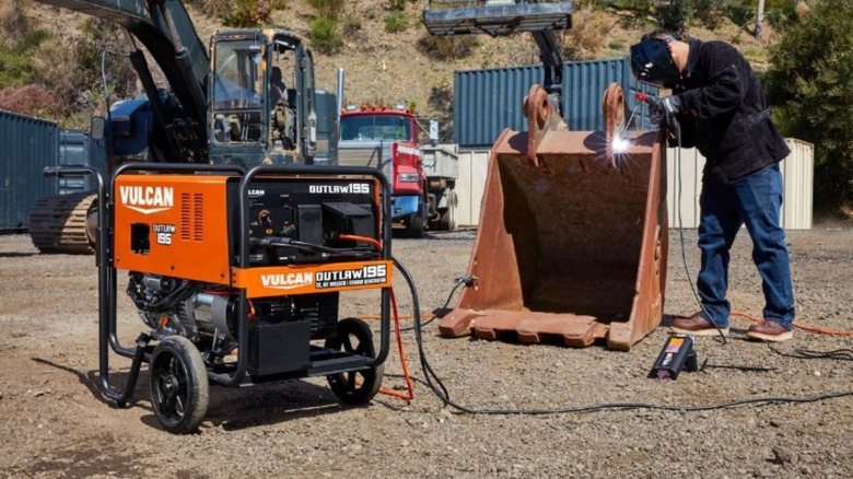 Vulcan welder in use