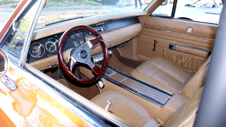 The front-seat interior of the General Lee Dodge Charger