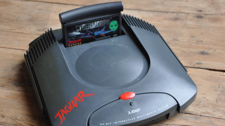 Atari Jaguar gaming console