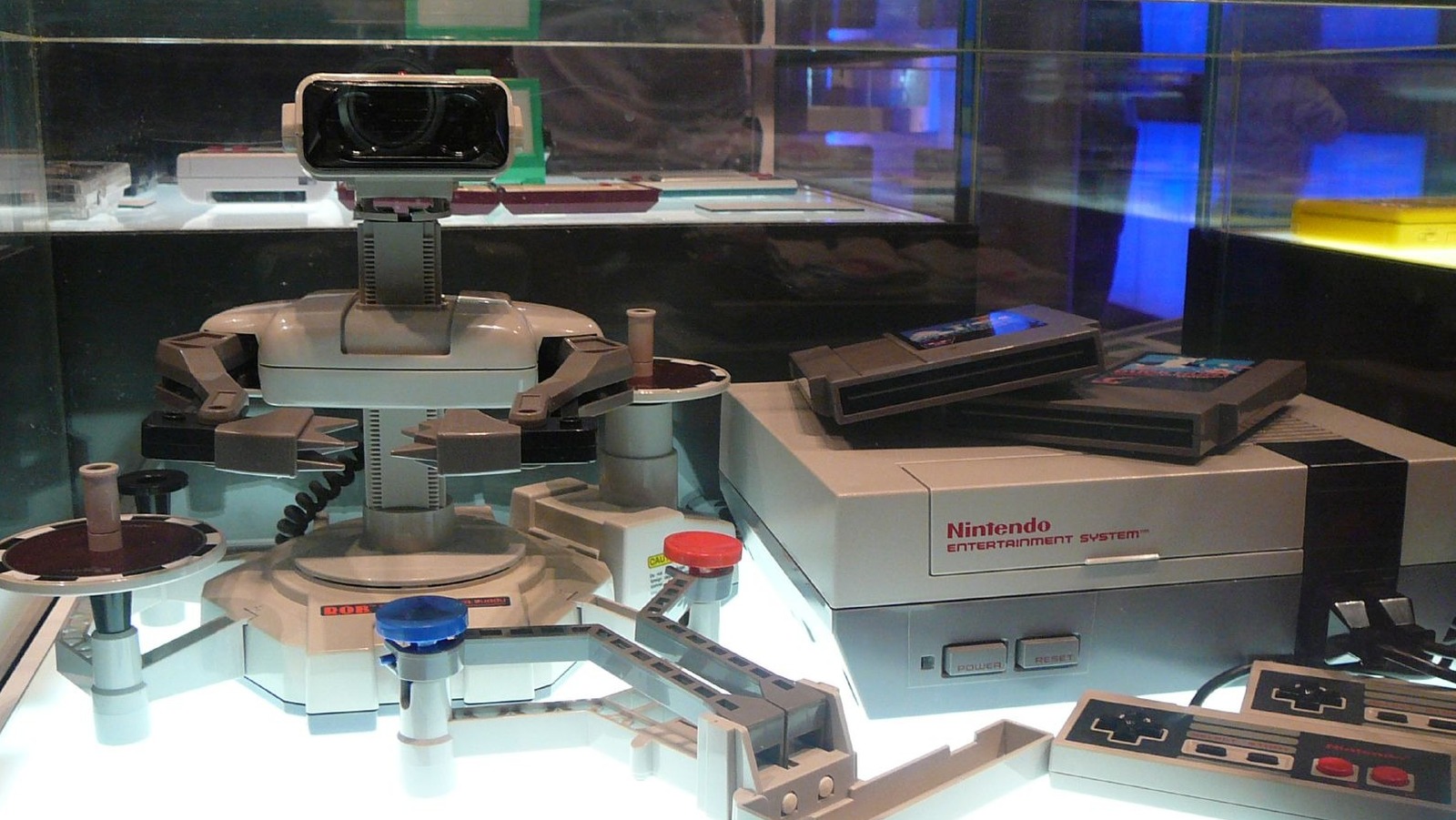 **VERY NICE** Nintendo ROB Robot Operating Buddy RARE vintage game  controller