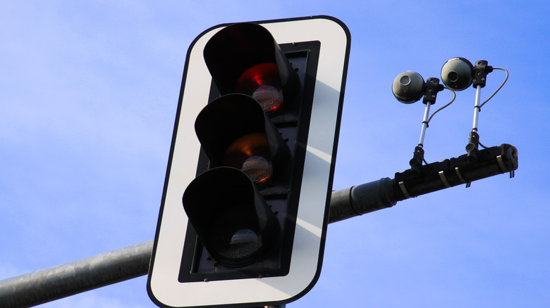 Traffic light with sensors