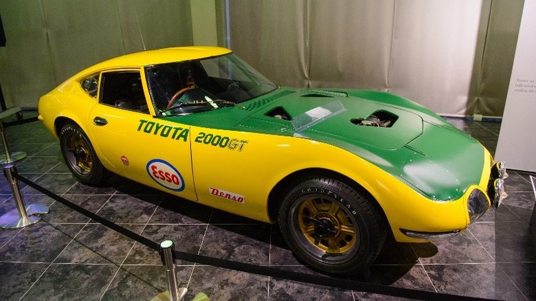 Toyota 2000GT yellow and green