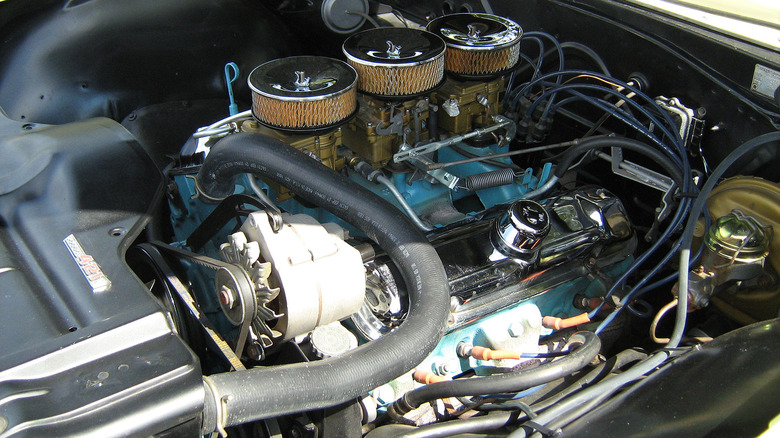 Pontiac 421 super duty engine