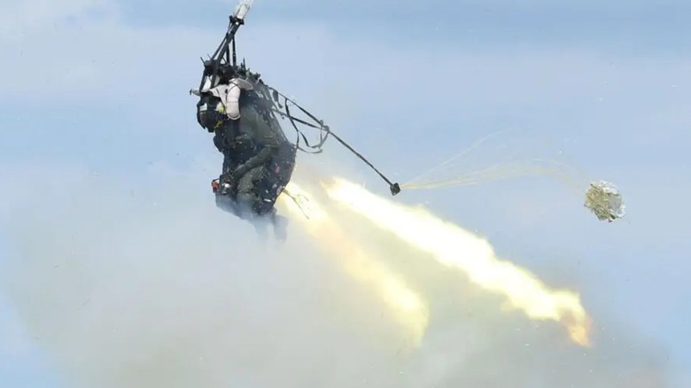 F-35 US16E Ejection Seat test from zero altitude