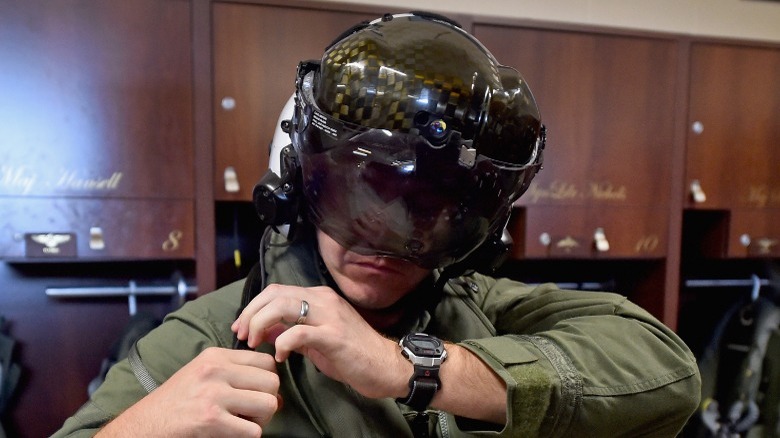 soldier wearing F-35 helmet