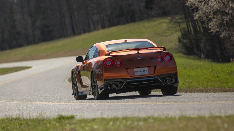 2017 Nissan Skyline Winding Road