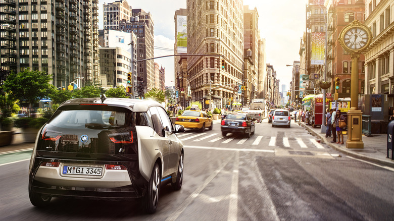 BMW i3 driving New York streets