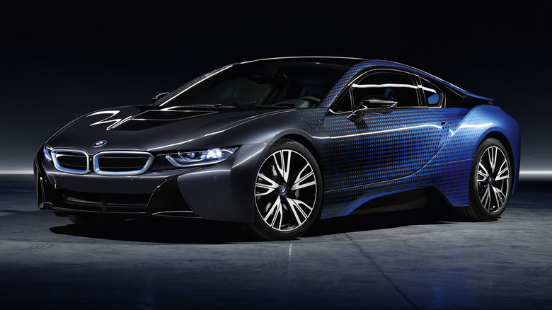 BMW i8 blue