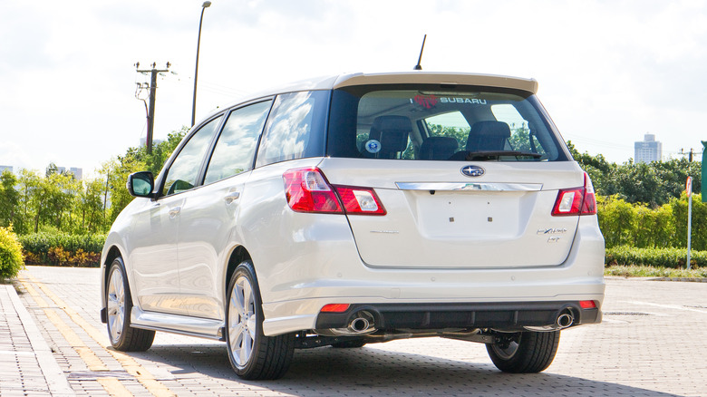 Subaru Exiga 2014 on road