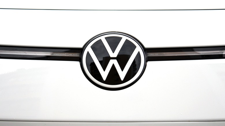 White Volkswagen logo