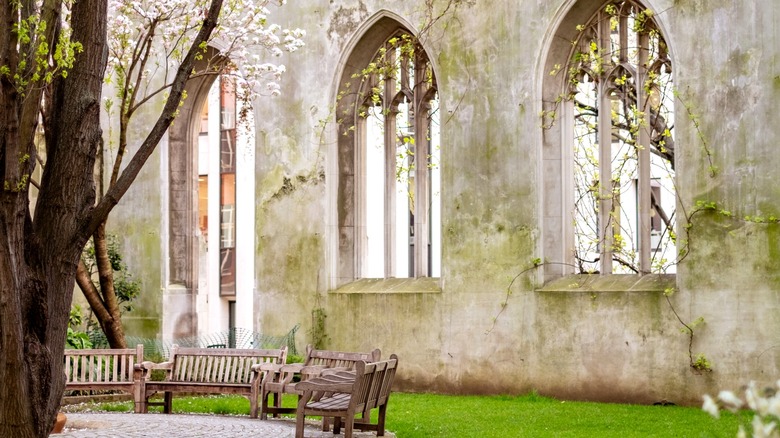 St Dunstan in the East gardens