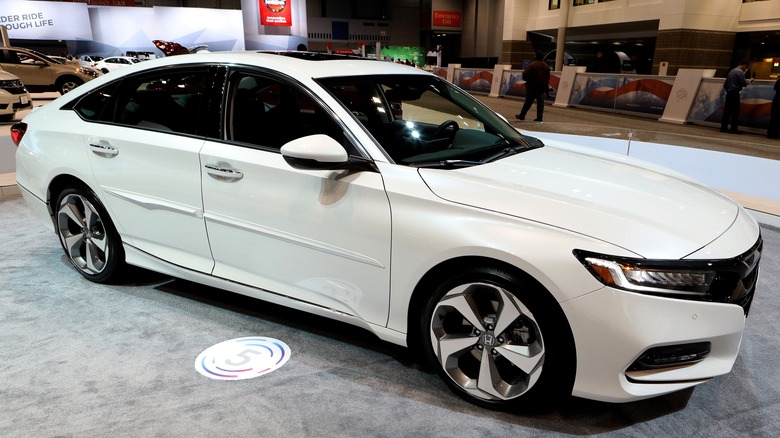 2019 Honda Accord showroom display