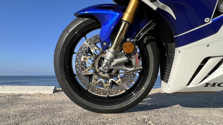 Honda CBR1000RR-R Fireblade SP front wheel, Brembo brakes, and Ohlins forks