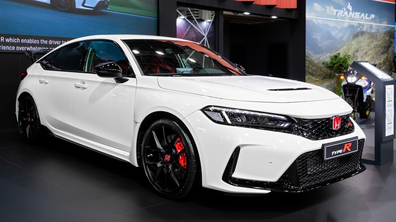 White Honda Civic Type R