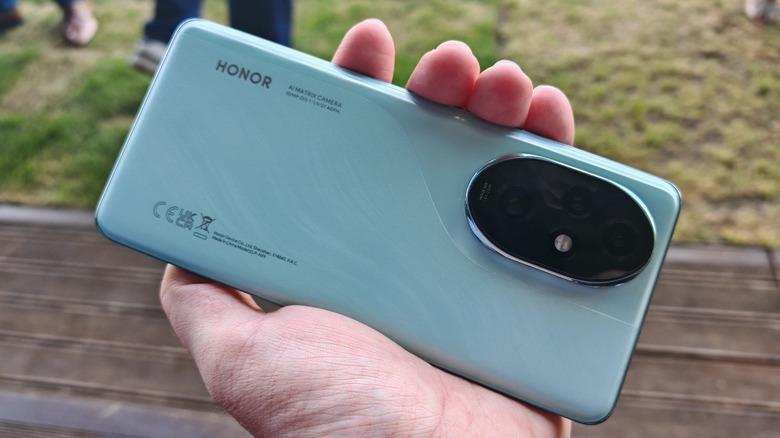 Honor 200 Pro