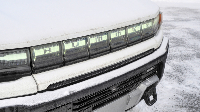 2025 Hummer EV 3X SUV illuminated grille close-up