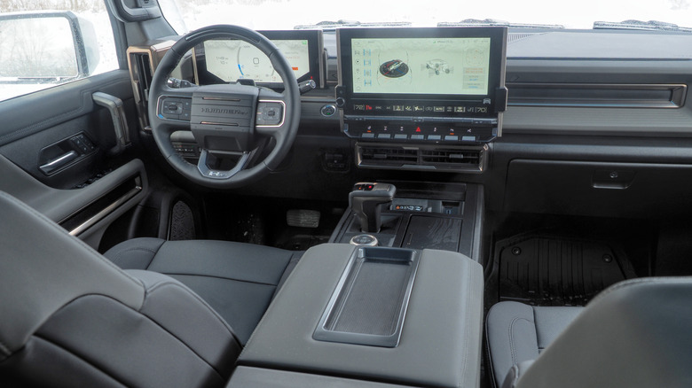 2025 Hummer EV 3X SUV dashboard