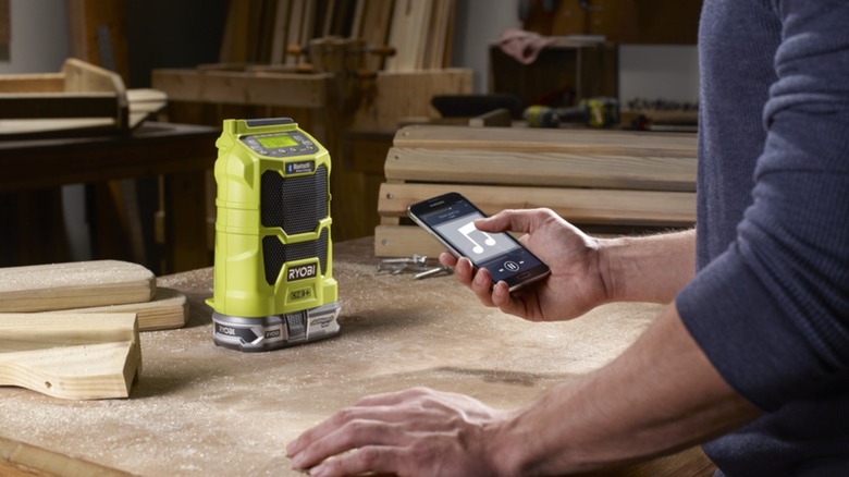 Connecting phone to Ryobi speaker