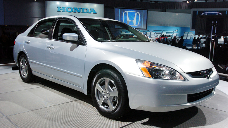 2005 Honda Accord Hybrid parked showroom