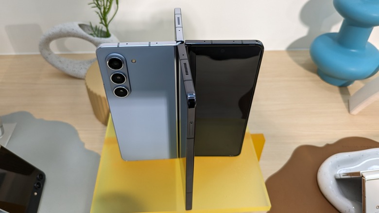 Samsung Galaxy Z Fold 5 