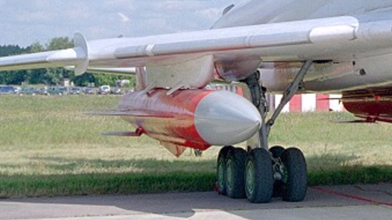 A Raduga Kh-22 anti-ship missile under a Tupolew Tu-22M