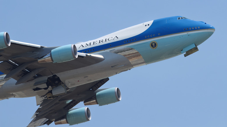 Boeing VC-25A "Air Force One" taking off