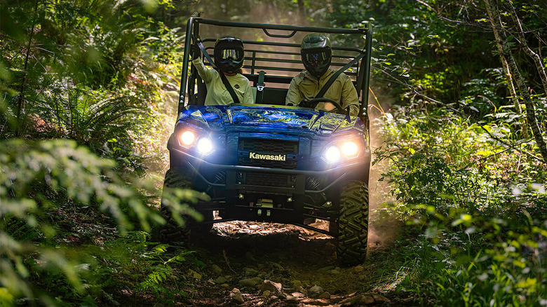 Kawasaki Mule Pro-FXR 1000 in forest