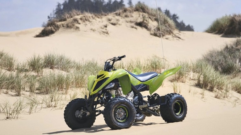 Yamaha Raptor 700R SE parked sand dunes