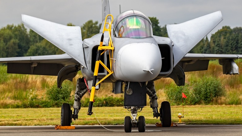 Saab JAS 39 Gripen showing canards