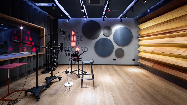 voice recording studio