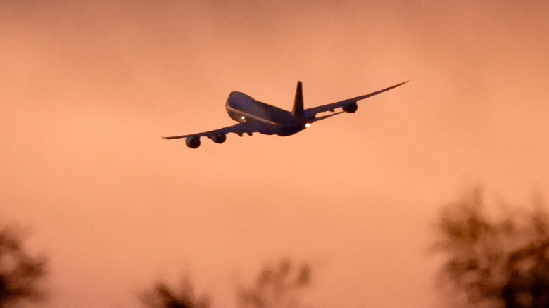 Boeing 747 in flight