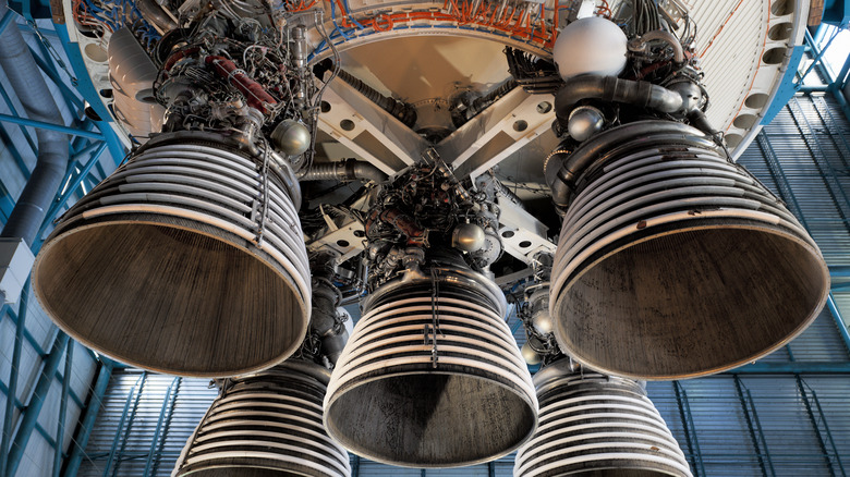 Saturn V engine