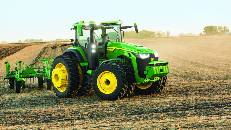 John Deere autonomous tractor