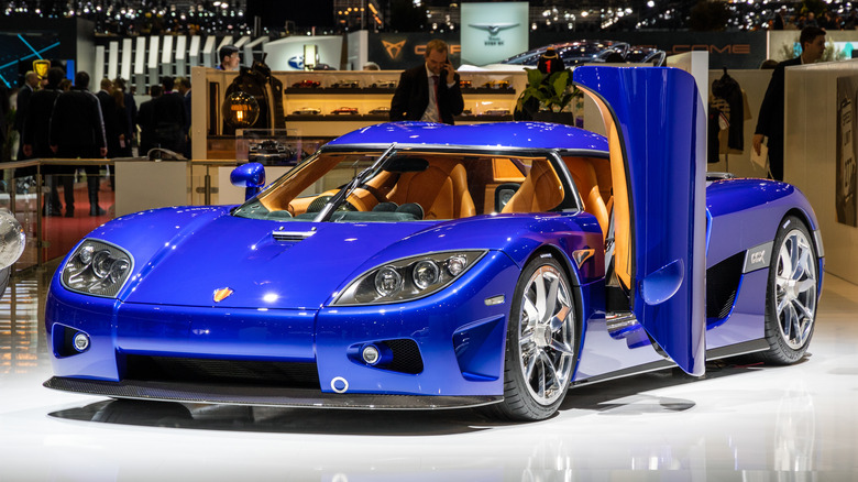 Front 3/4 view of blue Koenigsegg CCX