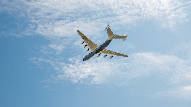 An-225 flying