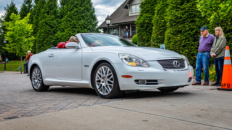 Lexus LS 430 on street