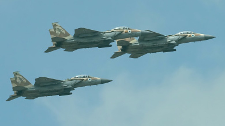 Israeli F-15s flying in formation