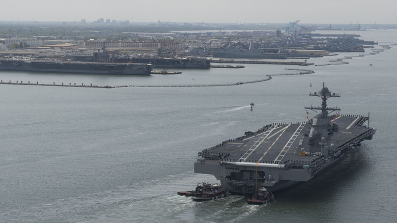 USS George Washington arriving Newport