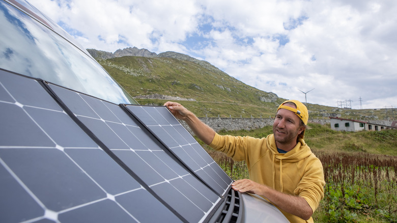 Setting up solar panels for RV mobile power