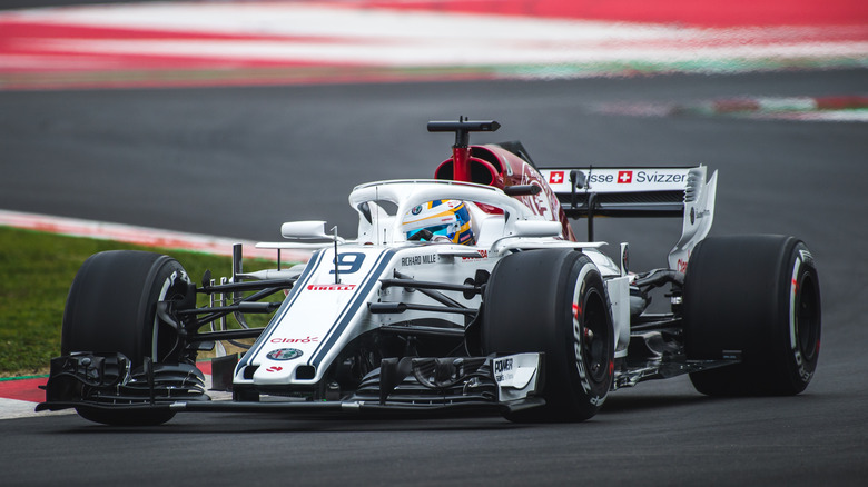 Marcus Ericsson in Sauber F1 racing car