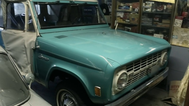 A 1966 Ford Bronco U13 in a garage found by the American Pickers.