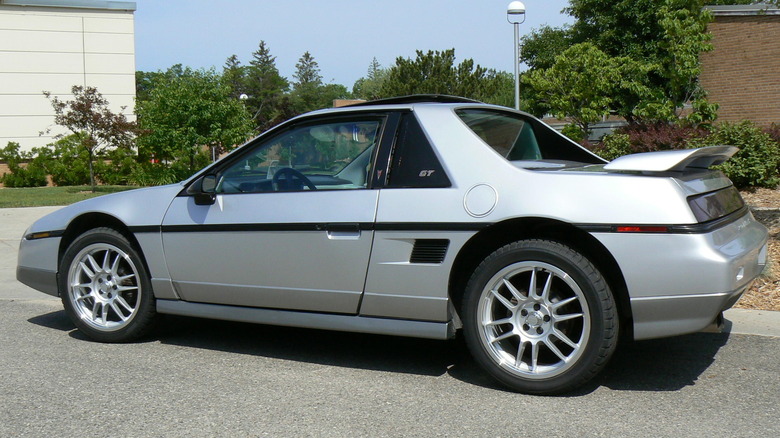 Silver 1985 Pontiac Fiero GT