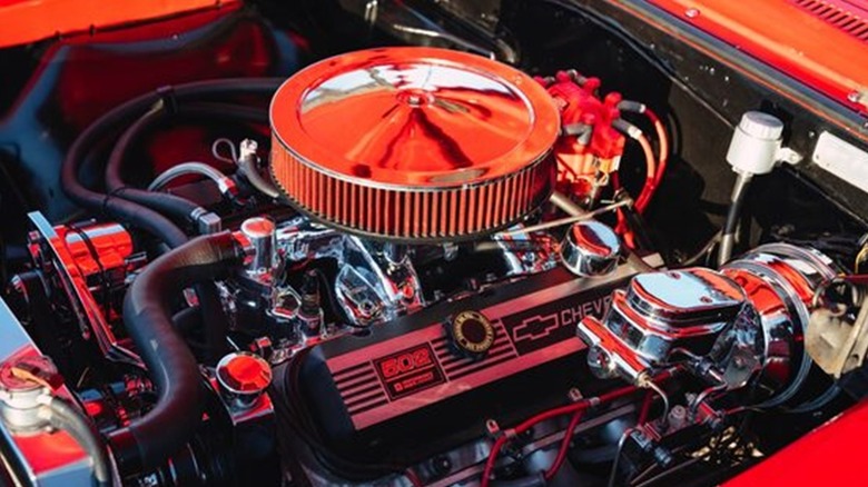 Chevrolet ZZ502/502 crate engine in a 1966 Chevelle