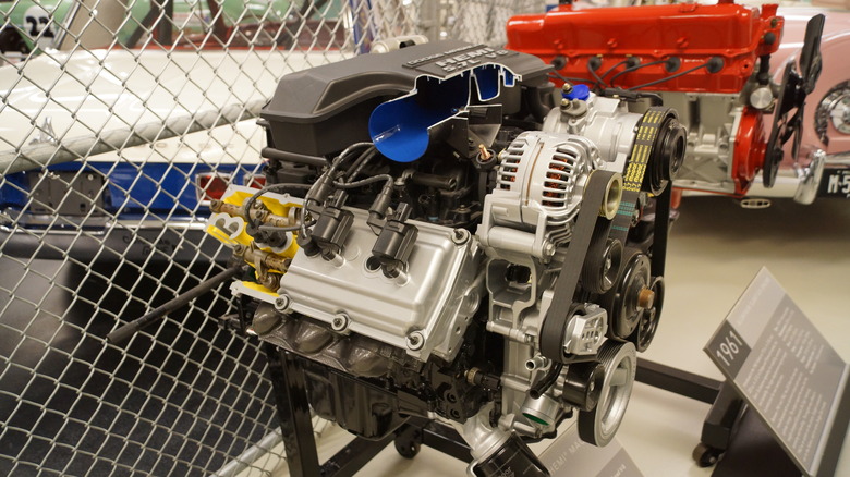 Chrysler 5.7 Magnum Hemi V8 engine