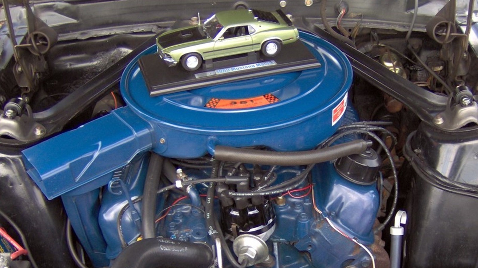 How Much HP Does A Ford 351 Windsor Have & How Much Does The Crate Engine Cost?