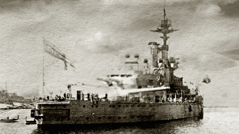 black and white american dreadnought battleship