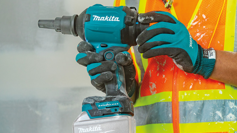 Makita 18V LXT High Speed Blower/Inflator